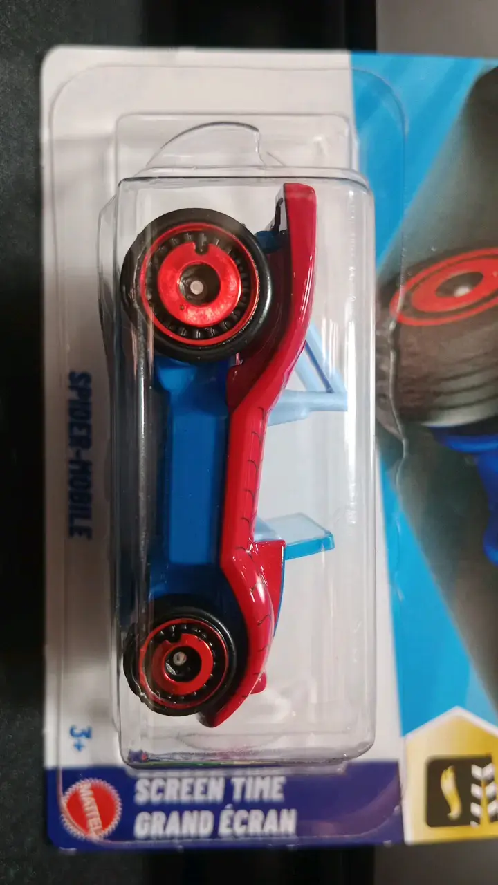 Hot Wheels Marvel Spider-Mobile - 4