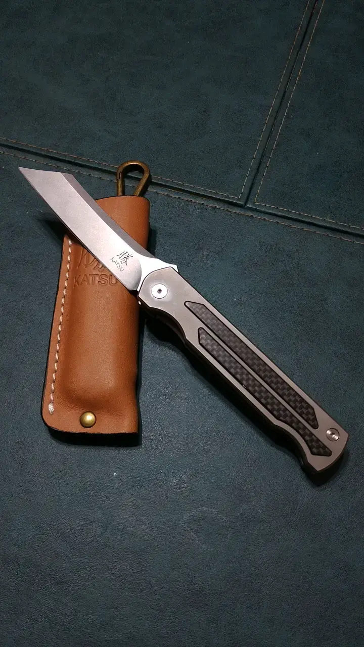 Cuchillo plegable Katsu con funda de cuero - 2