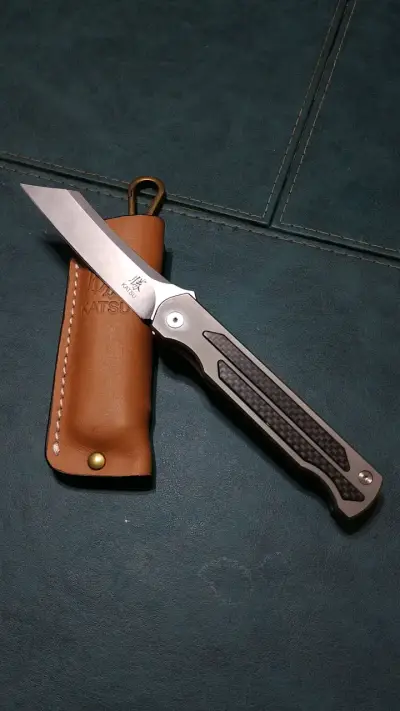Cuchillo plegable Katsu con funda de cuero - miniatura 2
