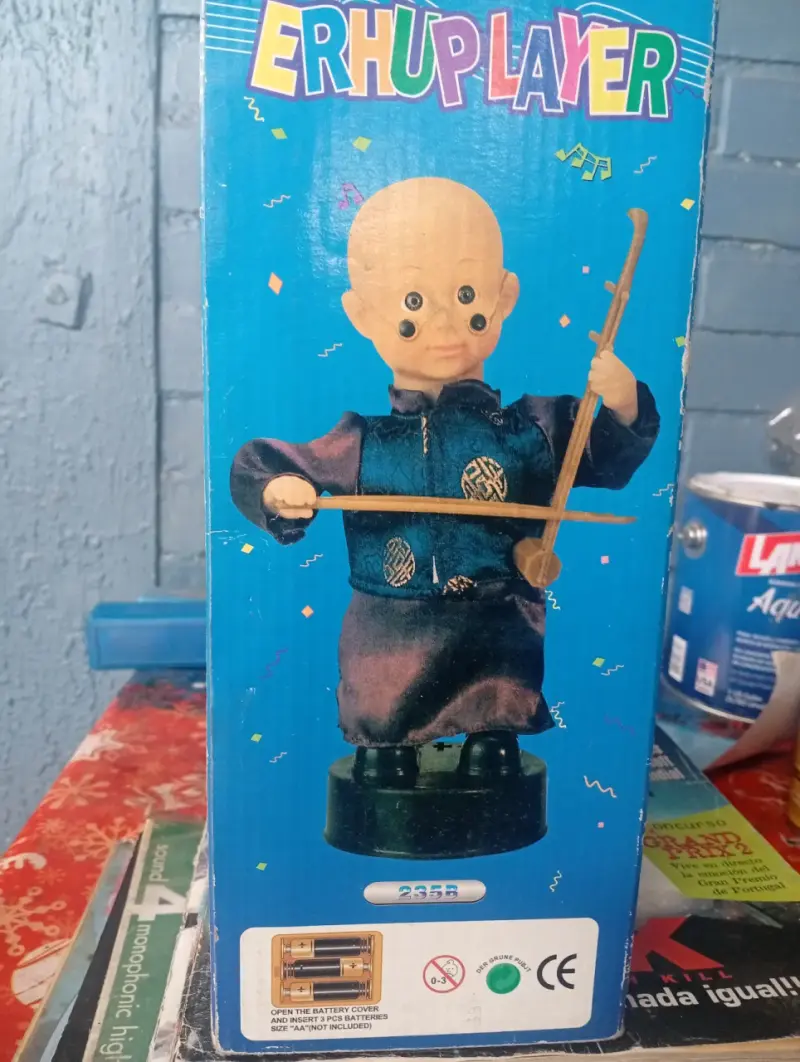 Muñeco musical Erhu Player con movimiento - 2