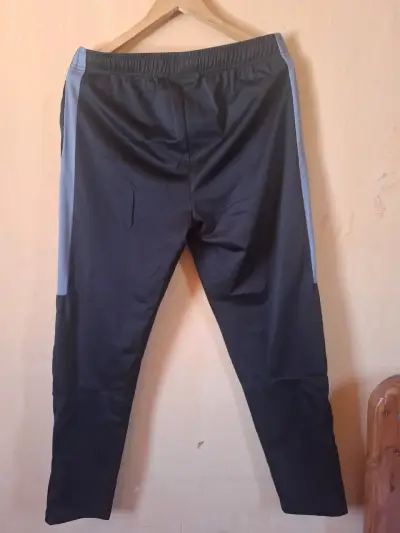Pantalones deportivos negros Lotto Talla L - miniatura 2