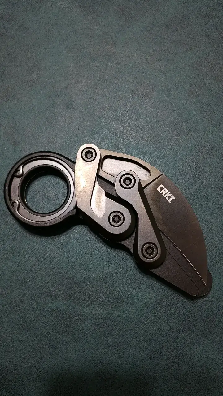 Cuchillo Karambit Plegable CRKT Negro - 2