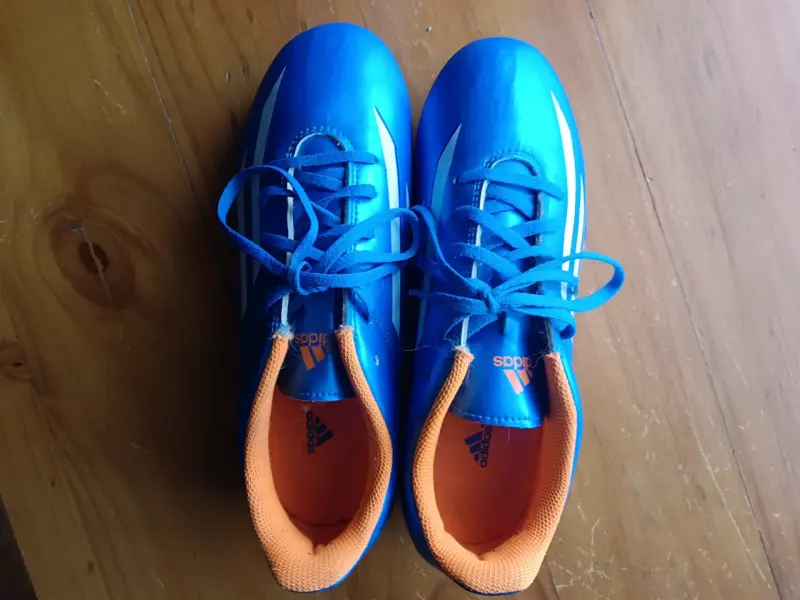 Zapatillas de fútbol Adidas azules para niños - 1