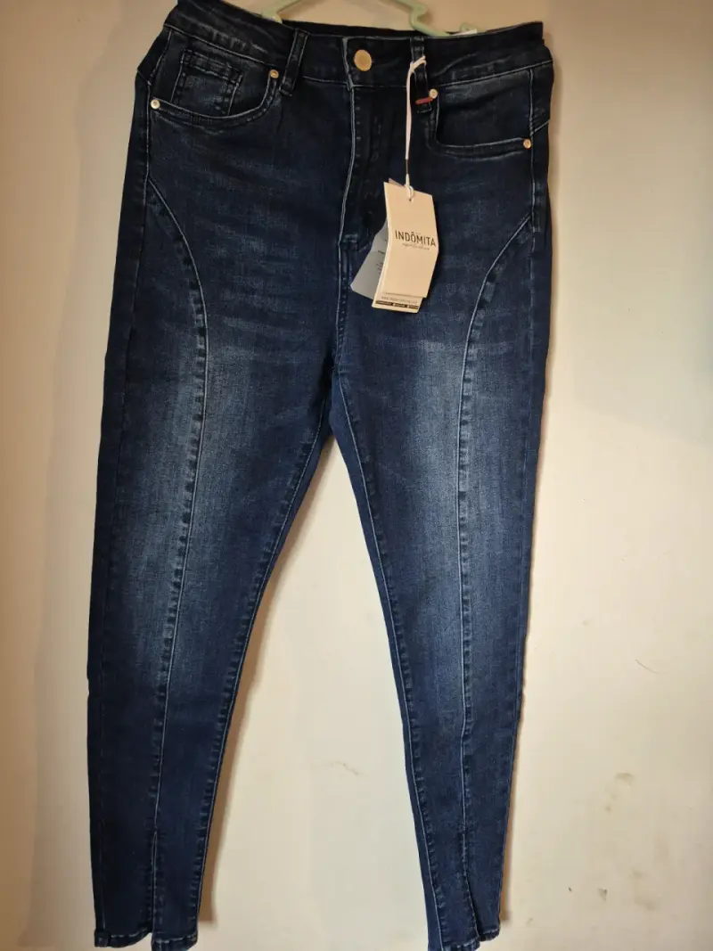 Jeans ajustados azul oscuro para mujer Indómita