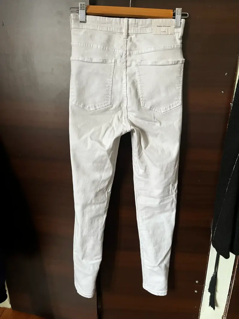 Jeans blancos Zara Trafaluc para mujer - 2