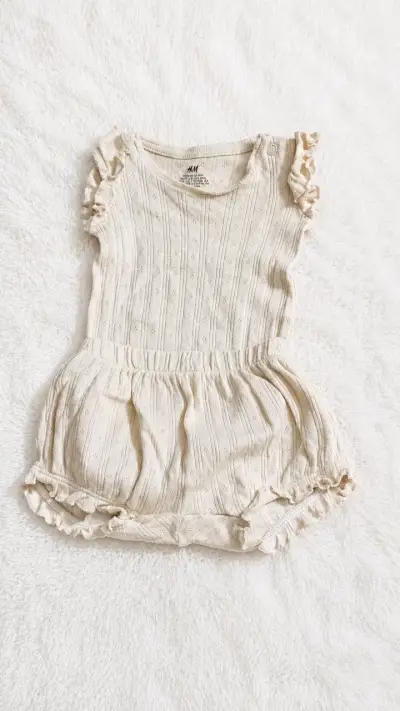 Conjunto de ropa para bebé con diseños variados - miniatura 3