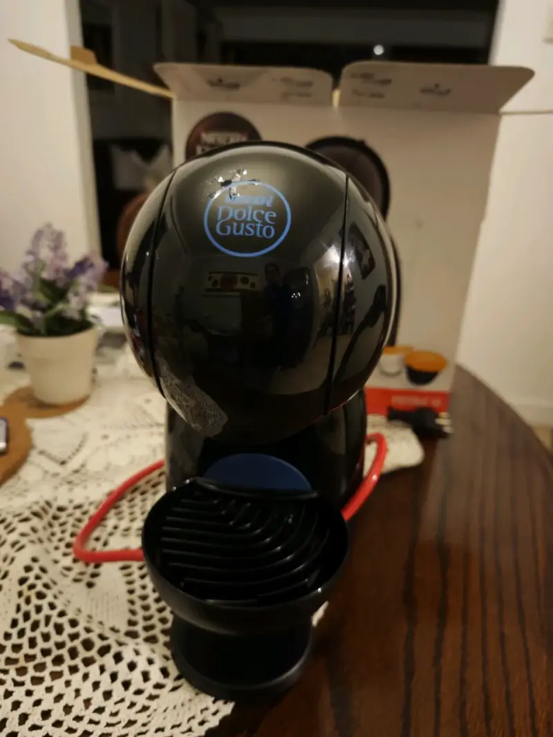 Cafetera Nescafé Dolce Gusto Piccolo XS Negra - 6
