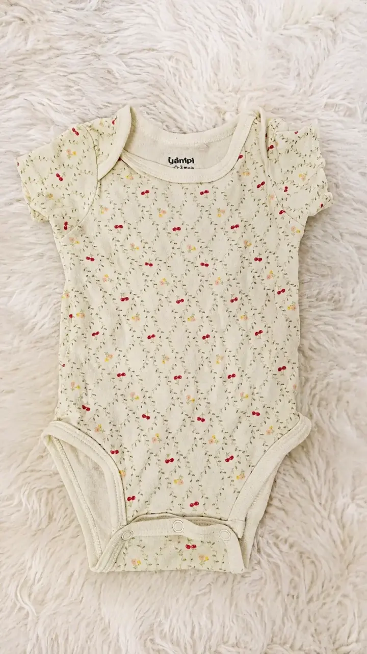 Conjunto de ropa para bebé en tonos rosados - 3