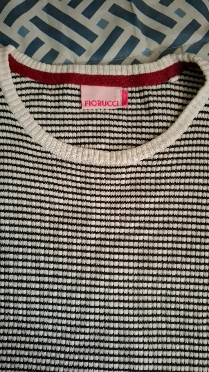 Polera rayada Fiorucci en blanco y negro - 2