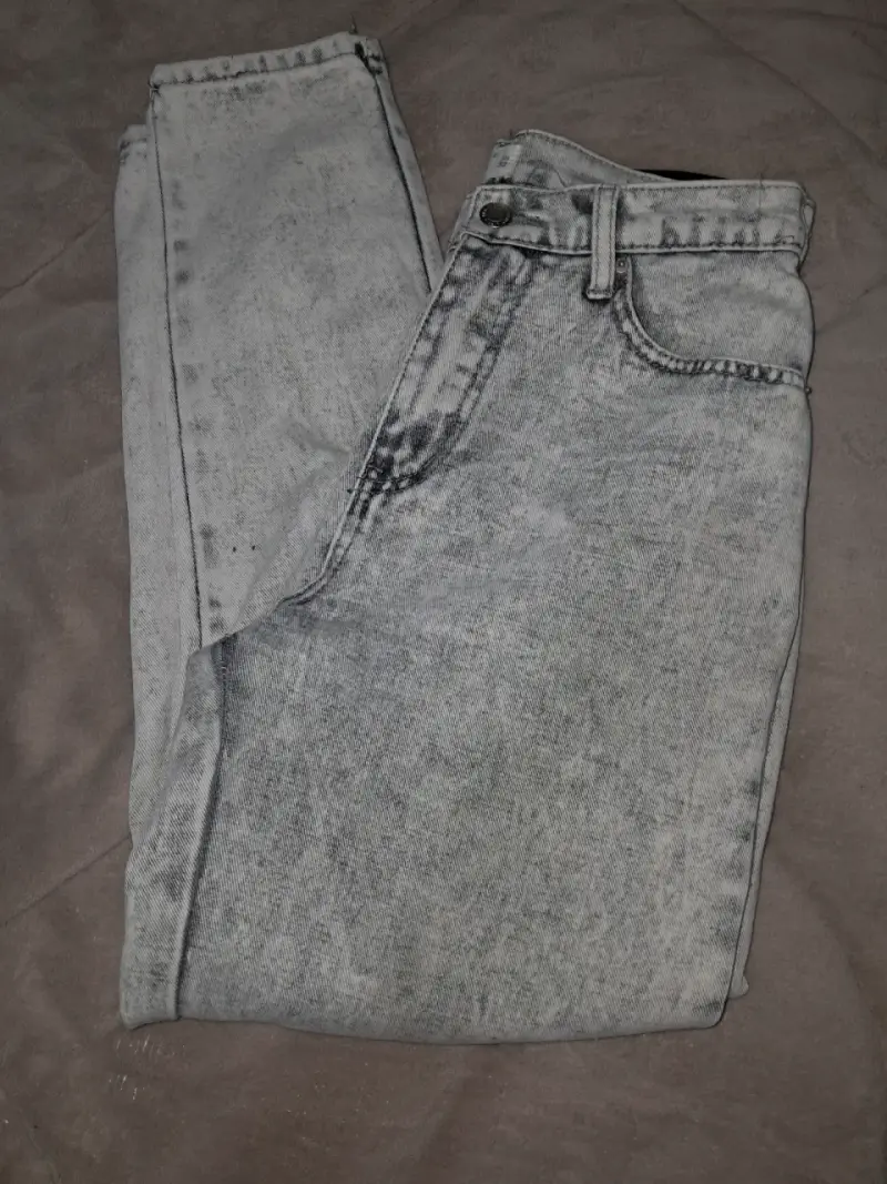 Jeans gris claro estilo vintage para mujer - 1