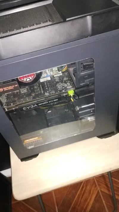 Permuto PC Gamer Thermaltake con GTX 1060 - miniatura 4