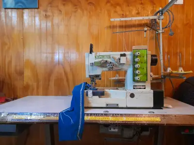 Máquina de Coser Industrial Siruba colleretera - miniatura 1