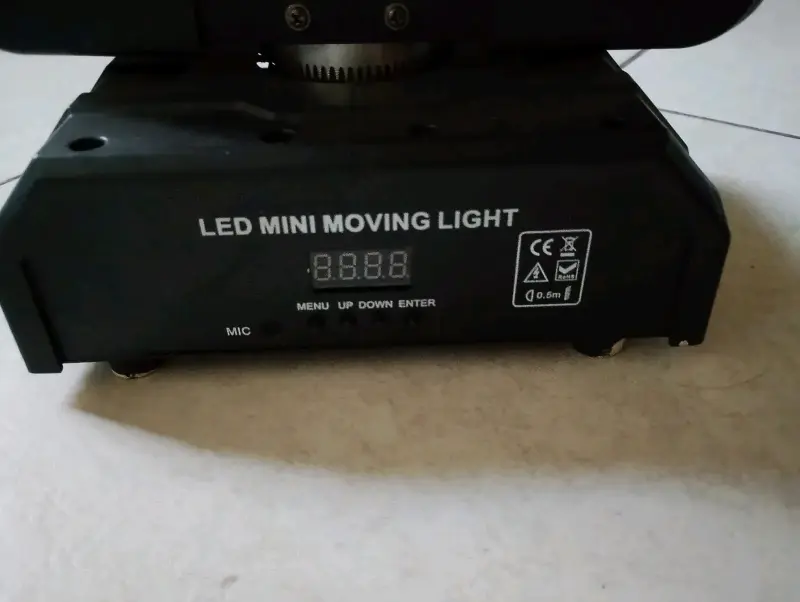Luz LED Giratoria para DJ y Escenarios - 2