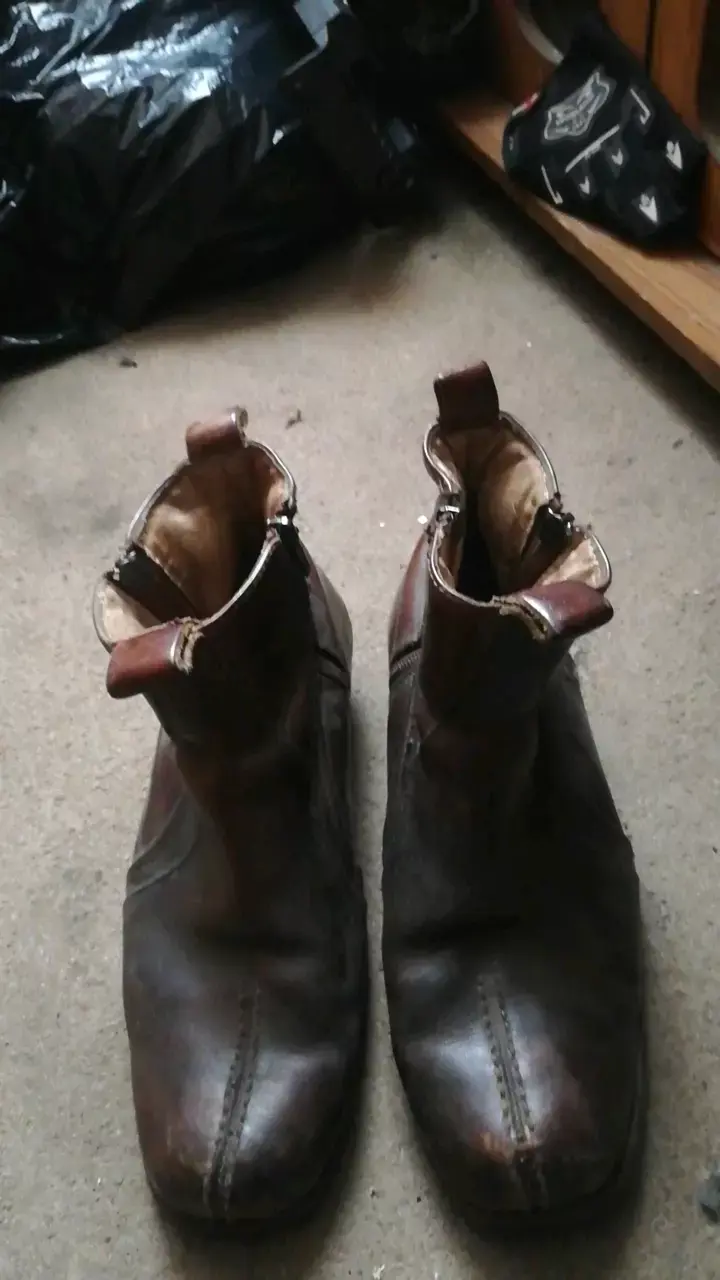 Botas de cuero marrón para hombre