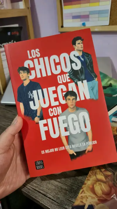Libros juveniles variados - miniatura 3