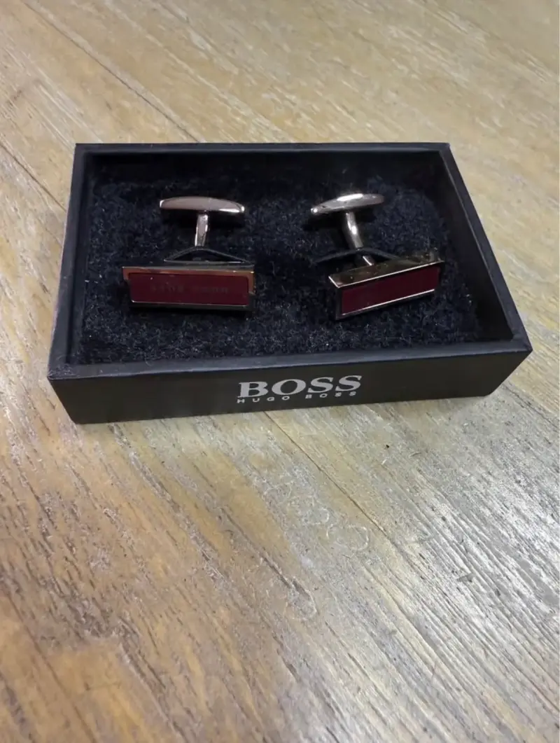 Traje Hugo Boss gris con gemelos incluidos - 4