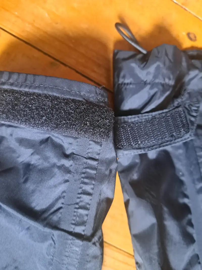 Chaqueta impermeable Columbia negra para mujer - 3