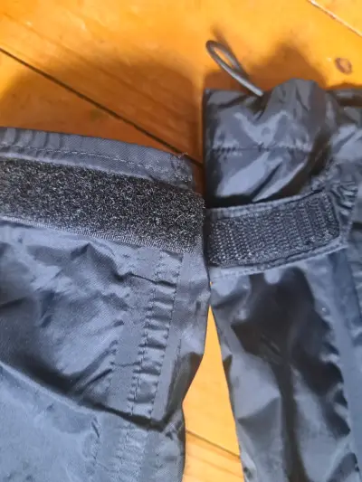 Chaqueta impermeable Columbia negra para mujer - miniatura 3