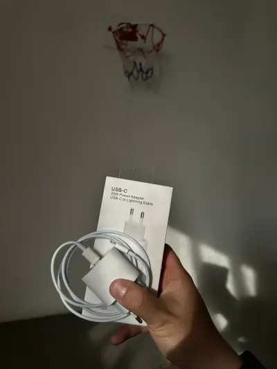 Cargador iPhone - miniatura 3
