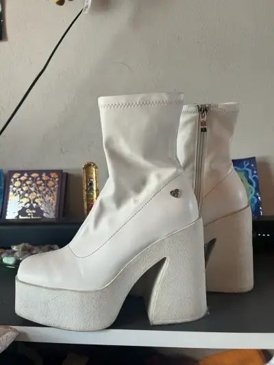 Botines blancos de plataforma con cierre lateral - miniatura 2