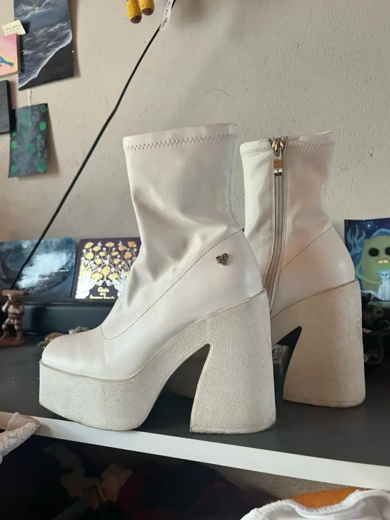 Botines blancos de plataforma con cierre lateral - 3