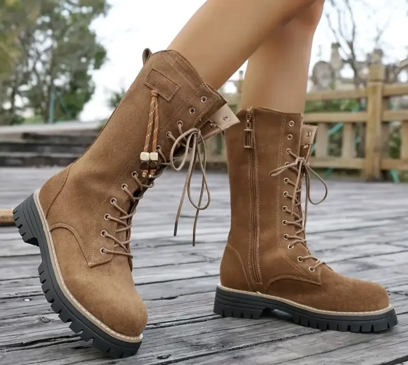 Botas de gamuza marrón con cordones - 1
