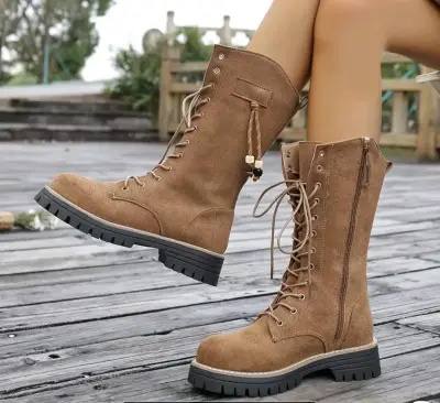 Botas de gamuza marrón con cordones - miniatura 2
