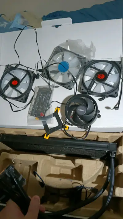Kit de refrigeración líquida para PC con ventiladores - miniatura 2