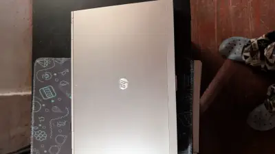Notebook HP EliteBook - miniatura 1