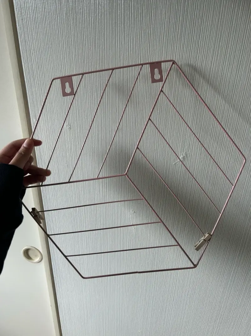 Estante de pared metálico hexagonal rosado - 3
