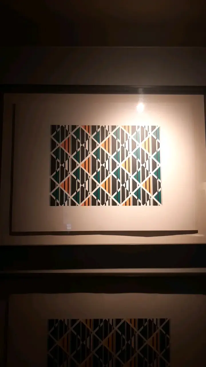 Obra de Matilde Pérez con marco especial - 1