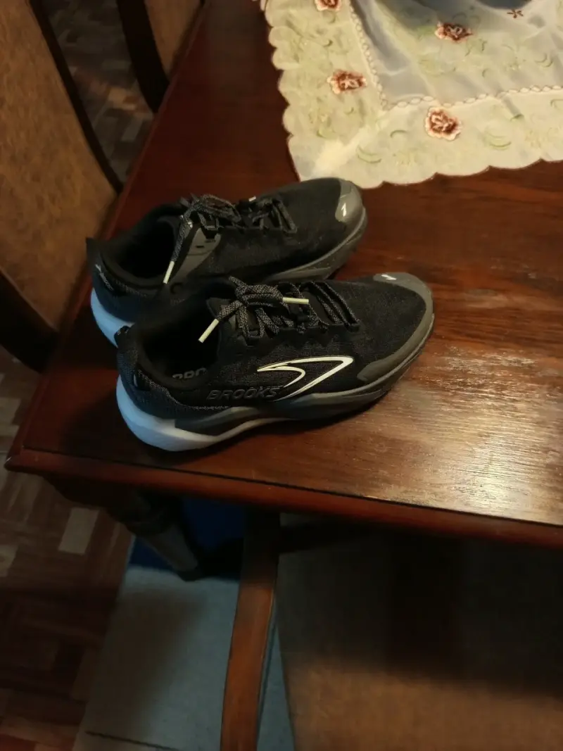 Brooks Caldera 8 - 3