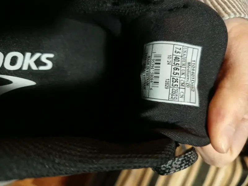 Brooks Caldera 8 - 6