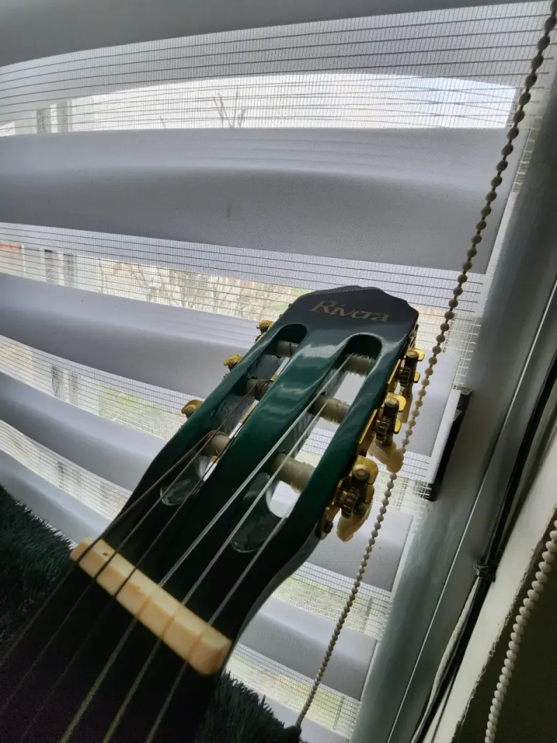 Guitarra electro acústica verde - 4
