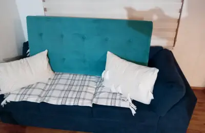 Respaldo de cama tapizado en terciopelo turquesa - miniatura 2