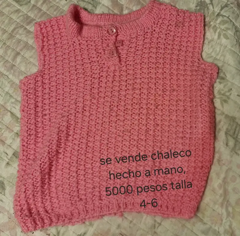 Chaleco sin mangas tejido a mano rosa - 3