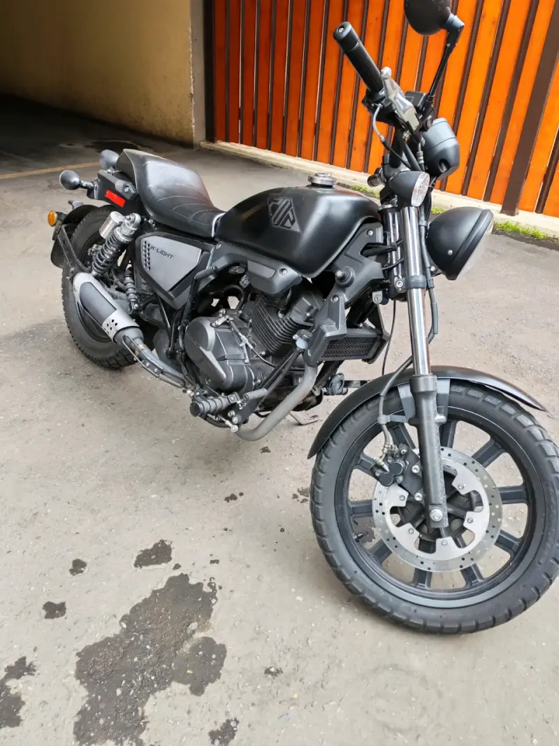 Moto Keeway K-Light 202 en buen estado - 2