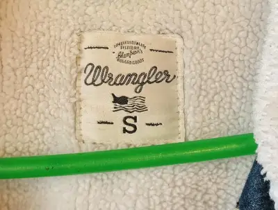 Chaqueta de mezclilla Wrangler con forro de borrego - miniatura 3