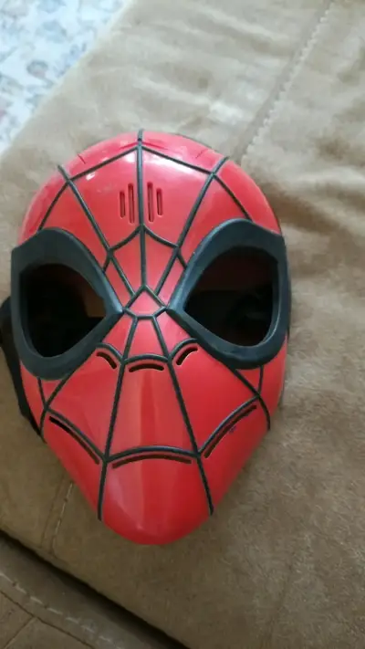 Máscara de Spiderman para niños - miniatura 1
