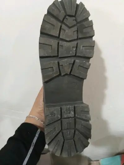 Botines de cuero verde oliva con plataforma - miniatura 4