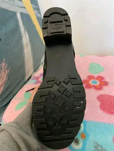 Botines de cuero negro con forro de lana UGG - miniatura 4