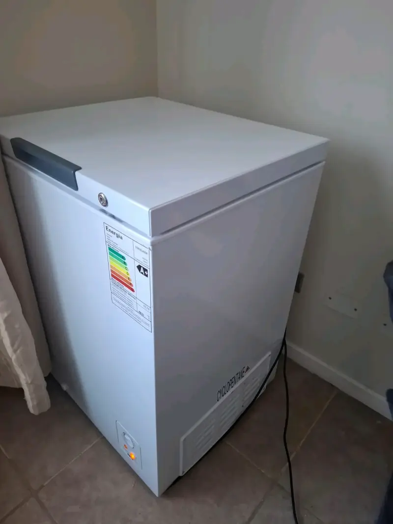 Congelador horizontal de 142 lts casi nueva - 2