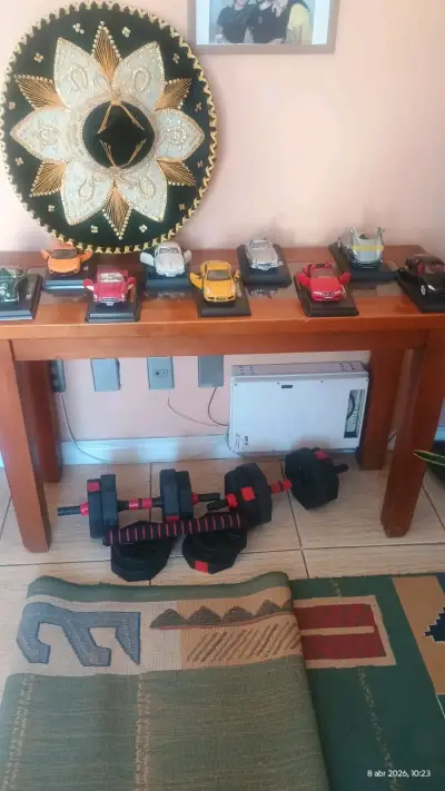 Mesa de madera tipo arrimo - miniatura 1