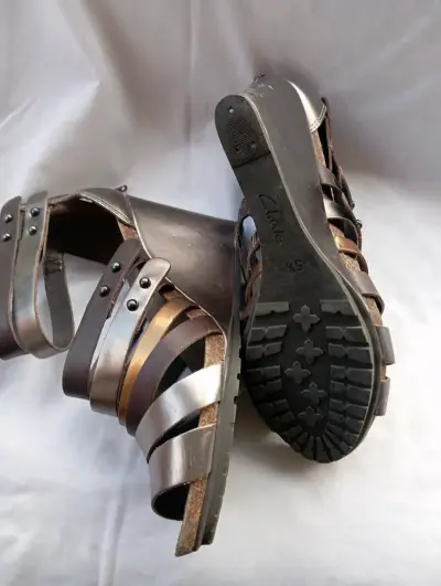 Sandalias de cuña metálicas para mujer - miniatura 4