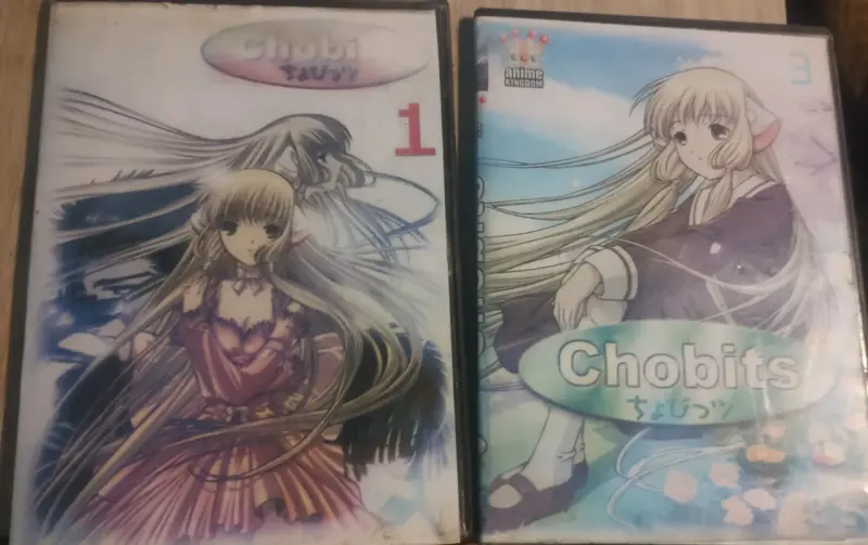 DVDs de anime Chobits Vol. 1 y 3 portadas desteñi - 1