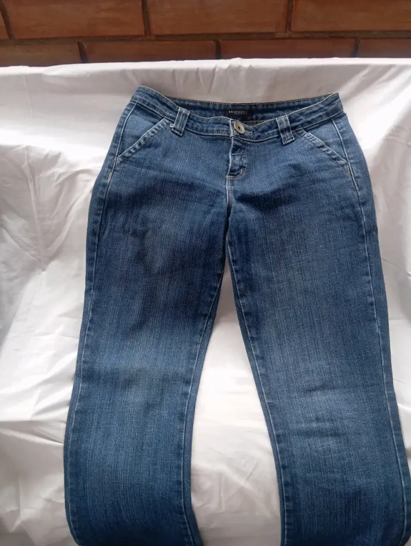 Jeans de mezclilla azul para mujer - 1