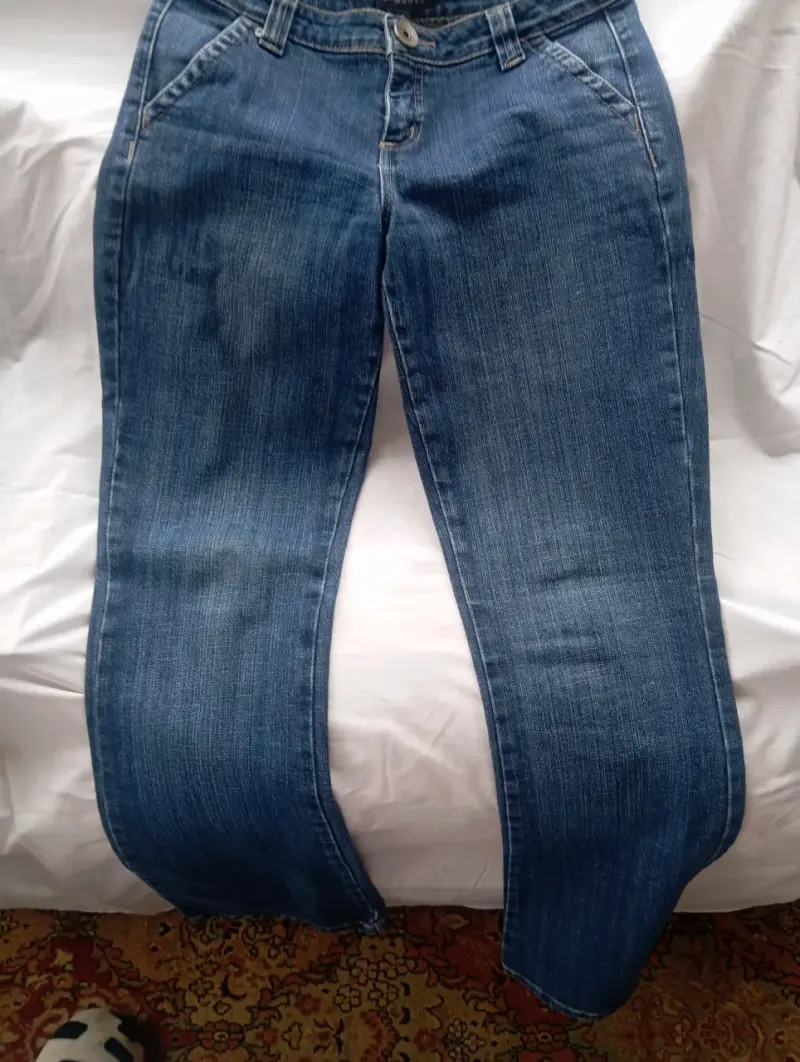 Jeans de mezclilla azul para mujer - 2