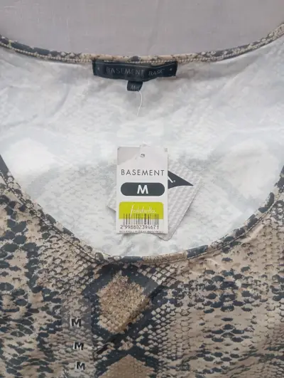 Polera sin mangas estampado serpiente Basement - miniatura 3