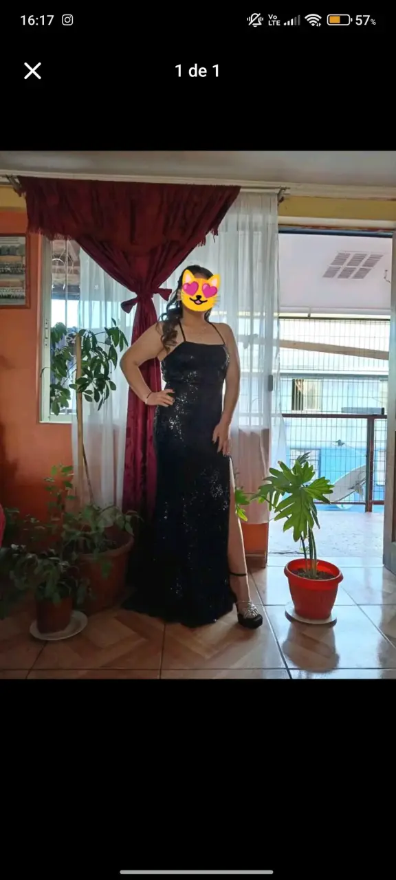 Vestido largo de noche negro con lentejuelas