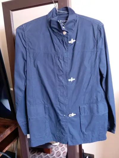 Chaqueta azul con botones decorativos - miniatura 1
